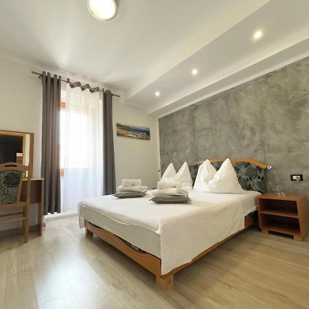Rooms Valentino Poreč Eksteriør bilde