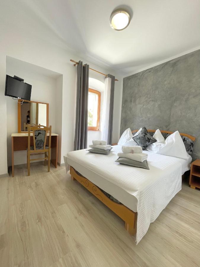 Rooms Valentino Poreč Eksteriør bilde
