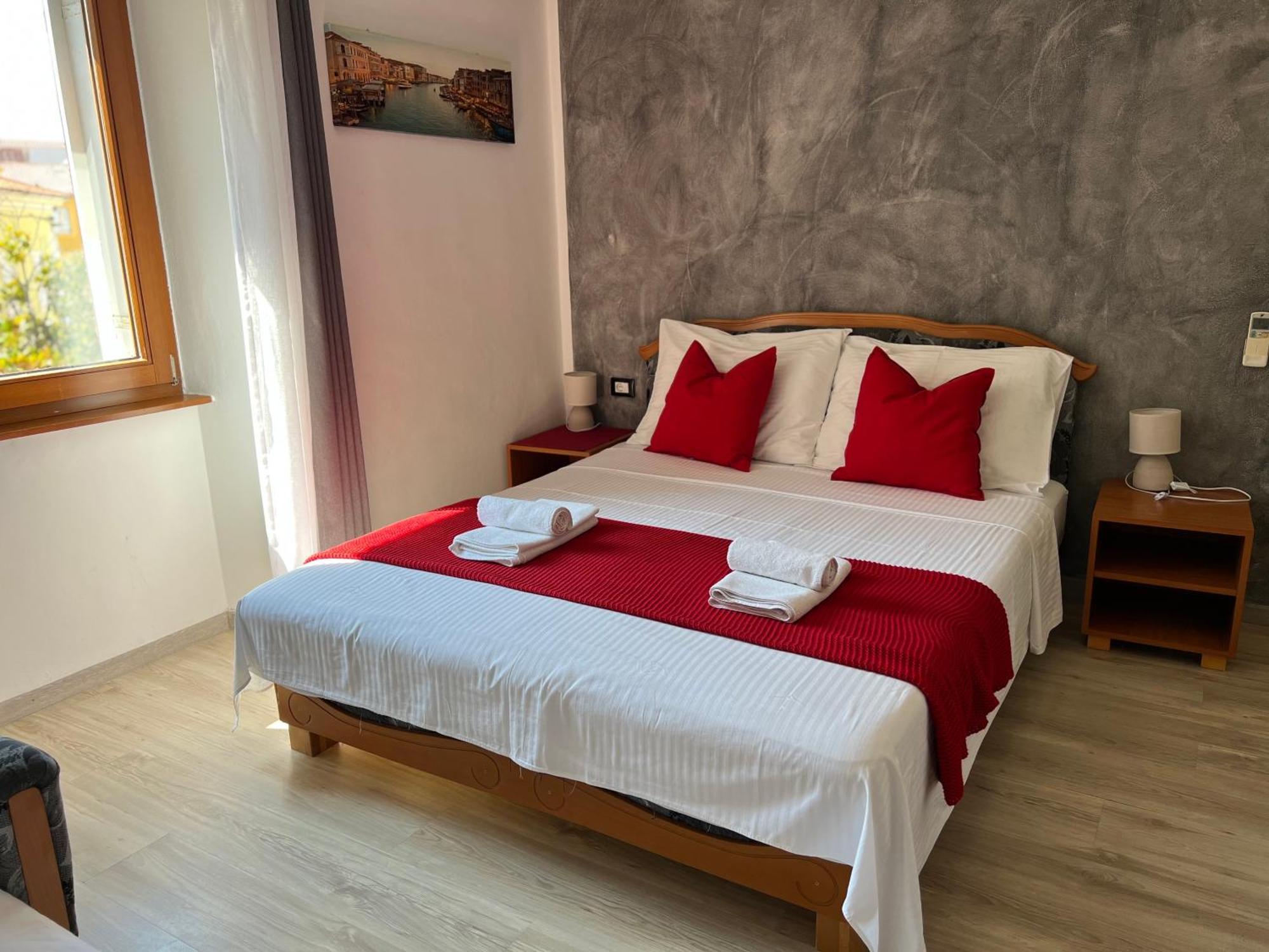 Rooms Valentino Poreč Eksteriør bilde